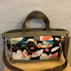 Fossil Multicolor Floral Print Canvas Weekender Bag.